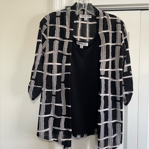 Andria Lieu 2pc matching set - Picture 3 of 7